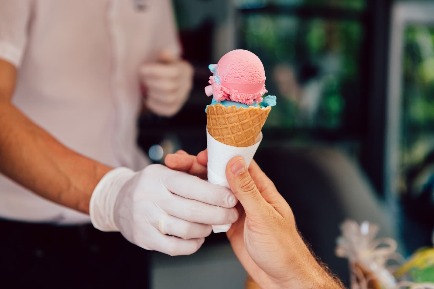 Is Ice Cream Too Cold for a Springtime Wedding in Massachusetts?
