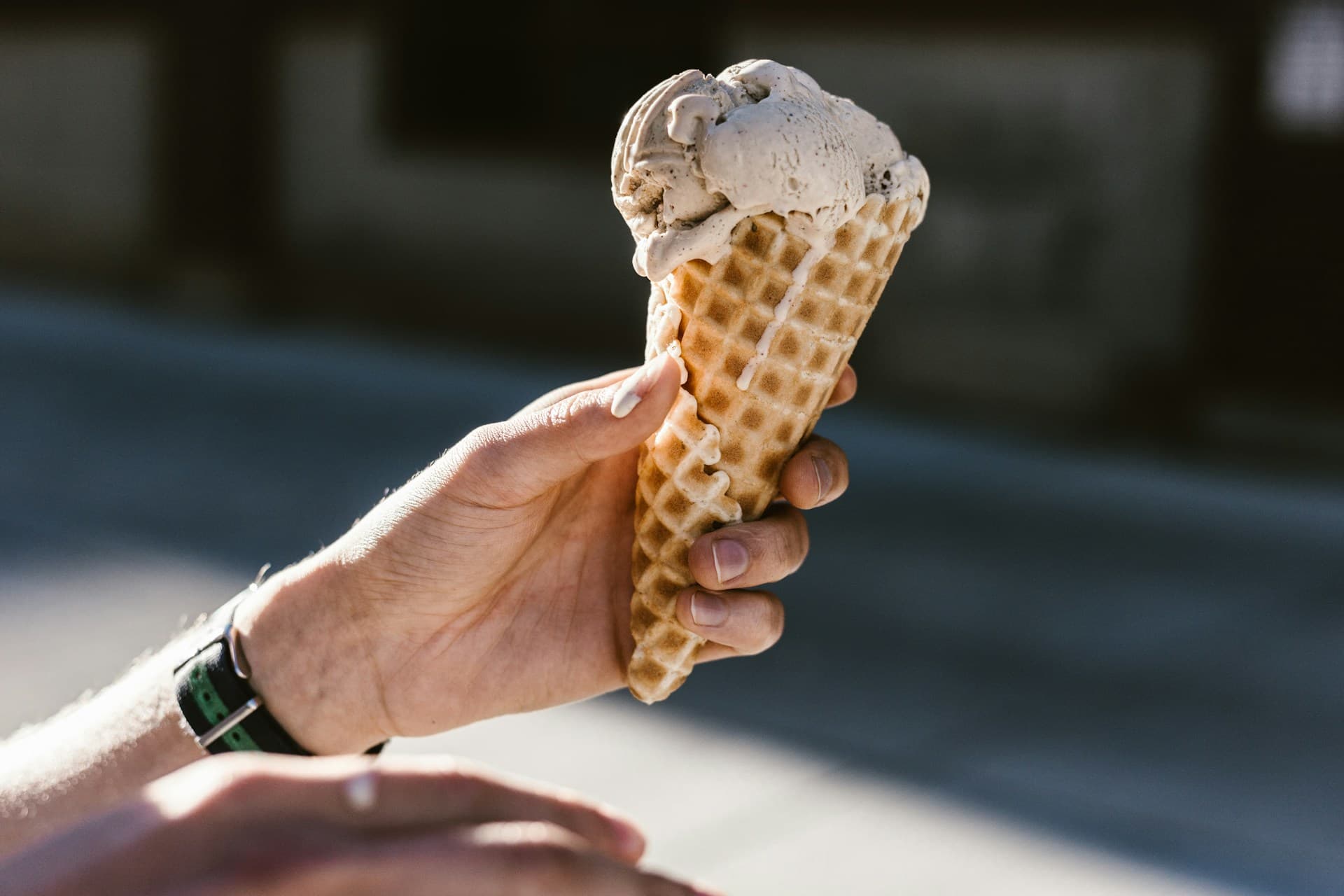 Guide to Booking Ice Cream Catering for Backyard Birthdays Guide to Booking Ice Cream Catering for Backyard Birthdays - WE Ice Cream Truck Massachusetts Blog